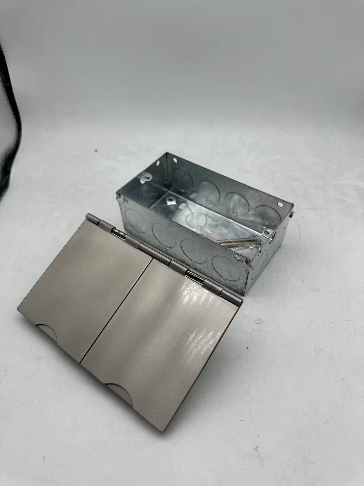 Stainless Steel Open-Type Floor Hidden Twin Socket – IP45 - Image 3